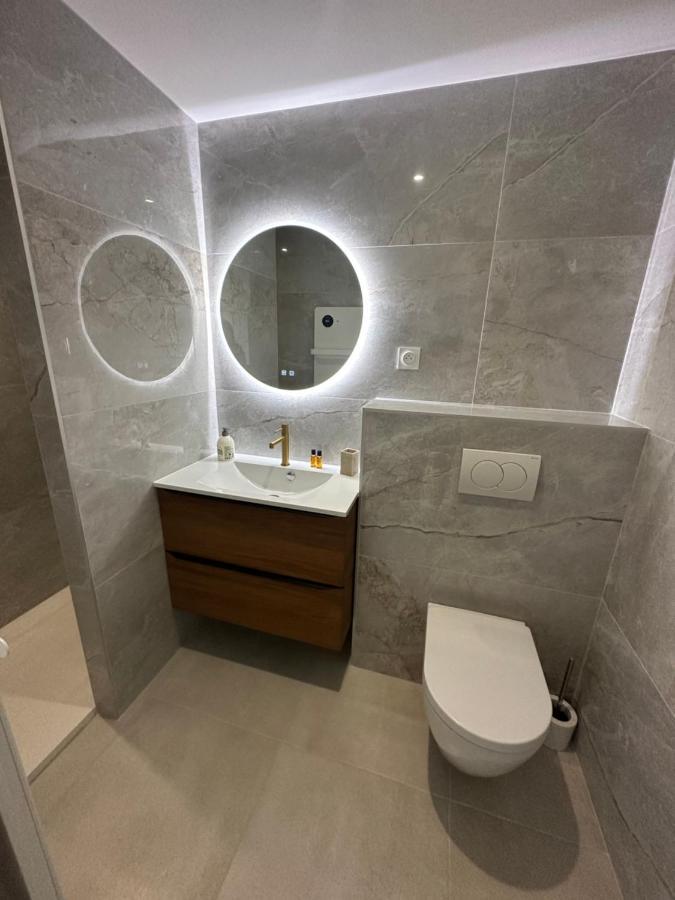 Appartement Neuf Contemporain Lourdes Extérieur photo